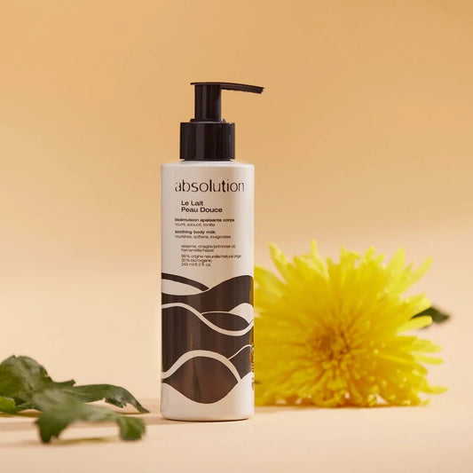 Houd je huid soepel en jeugdig met Le Lait Peau Douce. Deze kalmerende bio-emulsie voor het lichaam voedt, verzacht en verstevigt de huid en is geschikt voor alle huidtypen