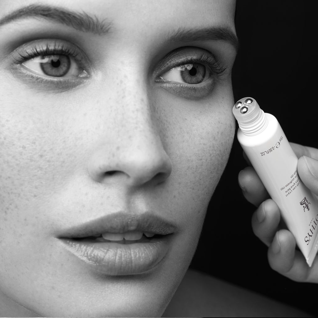 Verfrist de oogpartij en werkt vermoeidheid rondom de ogen tegen.