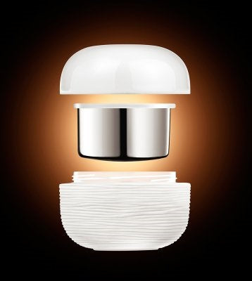 Navulling van de meest hoogwaardige anti-rimpel crème.