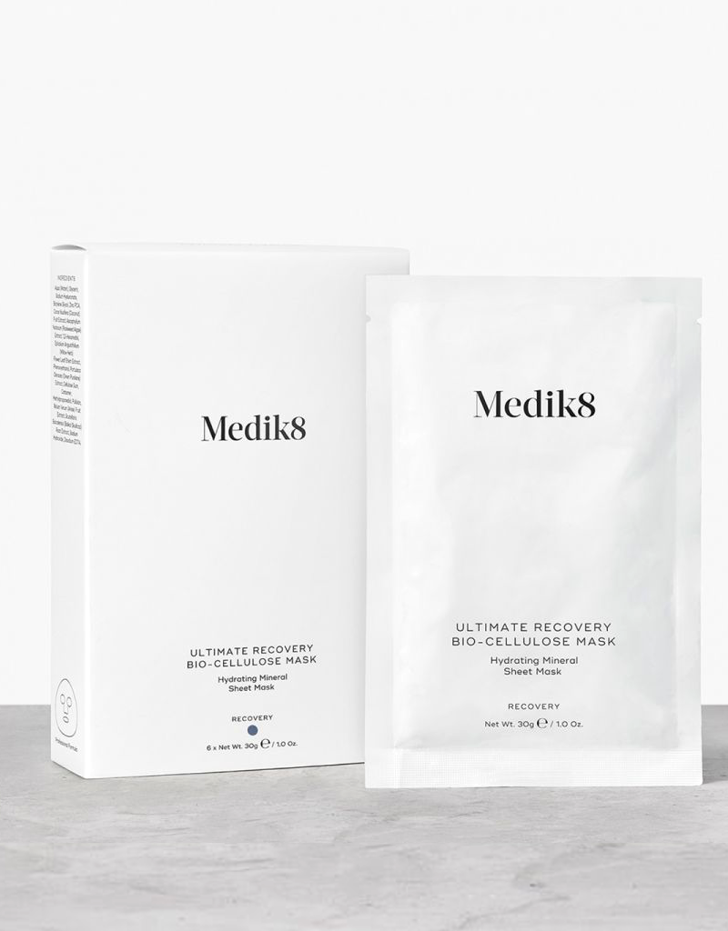 Medik8 Ultimate Recovery Bio-Cellulose Mask werkt verzachtend, voedend en zorgt voor een optimale kalmering en hydratatie. Speciaal voor na een intensieve behandeling.